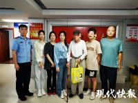92岁老人迷路，还好遇上热心司机和乘客