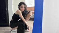 吴宣仪晒自拍疑回应争议 称打不倒我的只会让我越来越强大